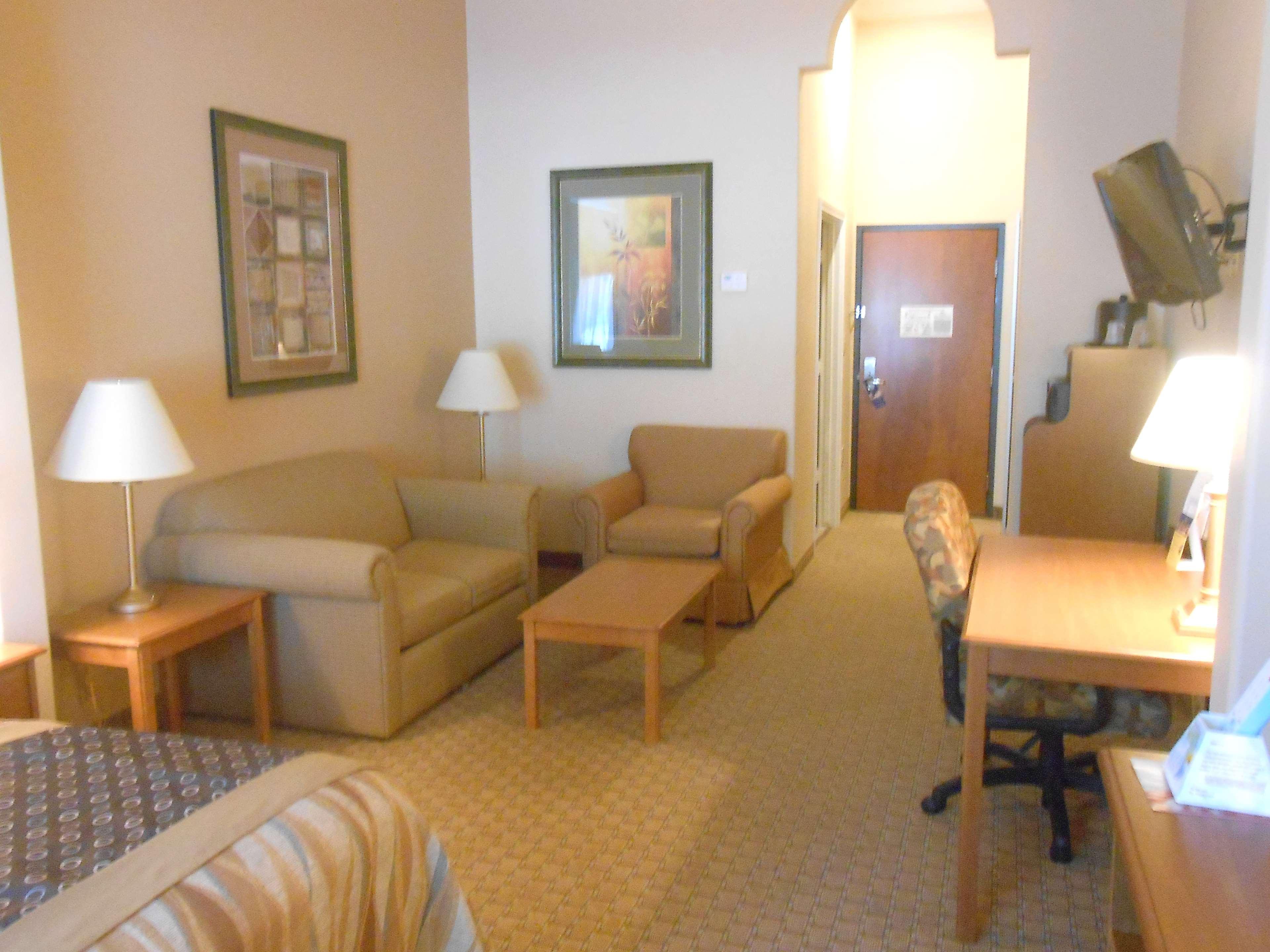 Best Western Plus New Caney Inn & Suites Exteriör bild