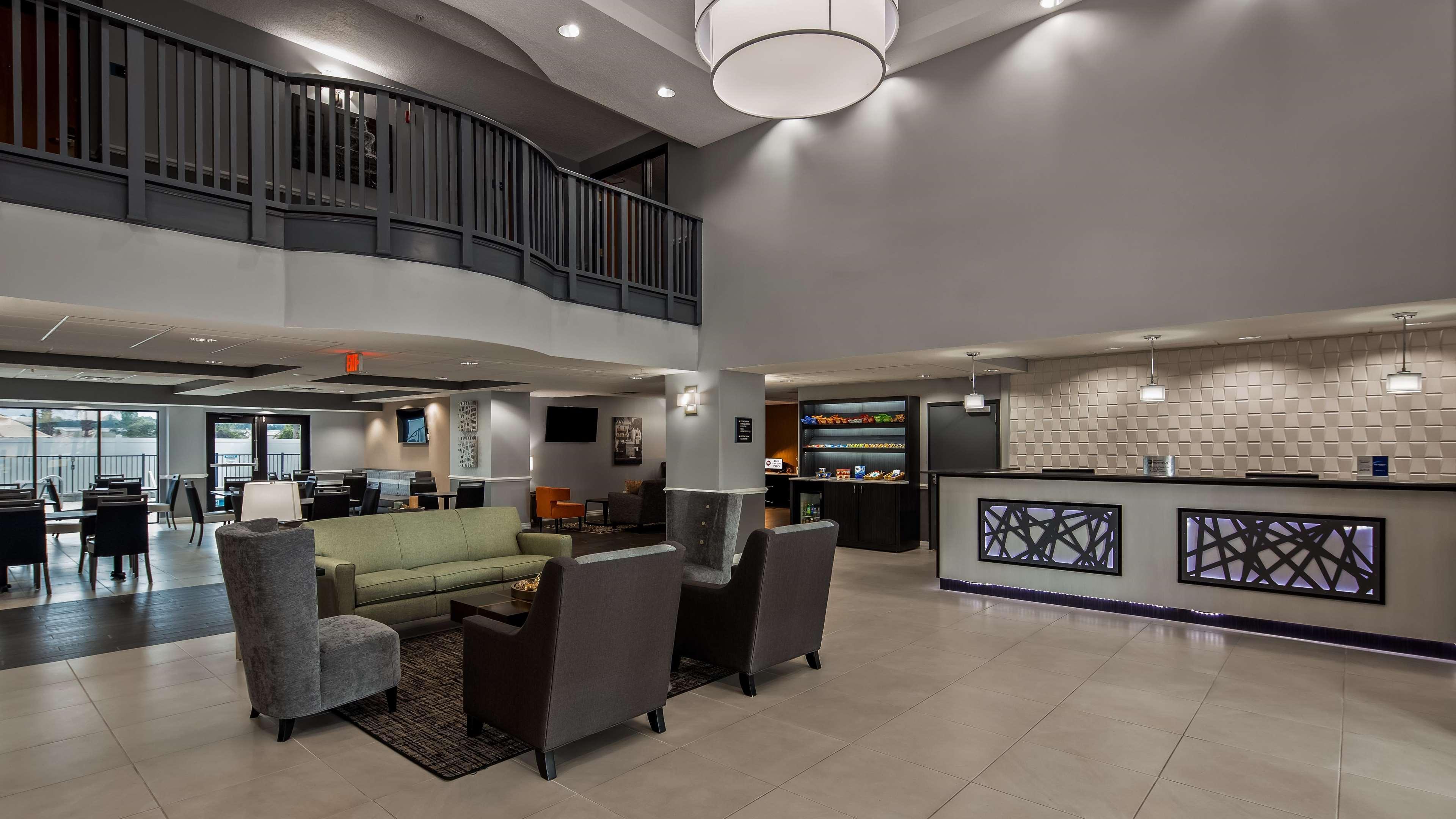 Best Western Plus New Caney Inn & Suites Exteriör bild