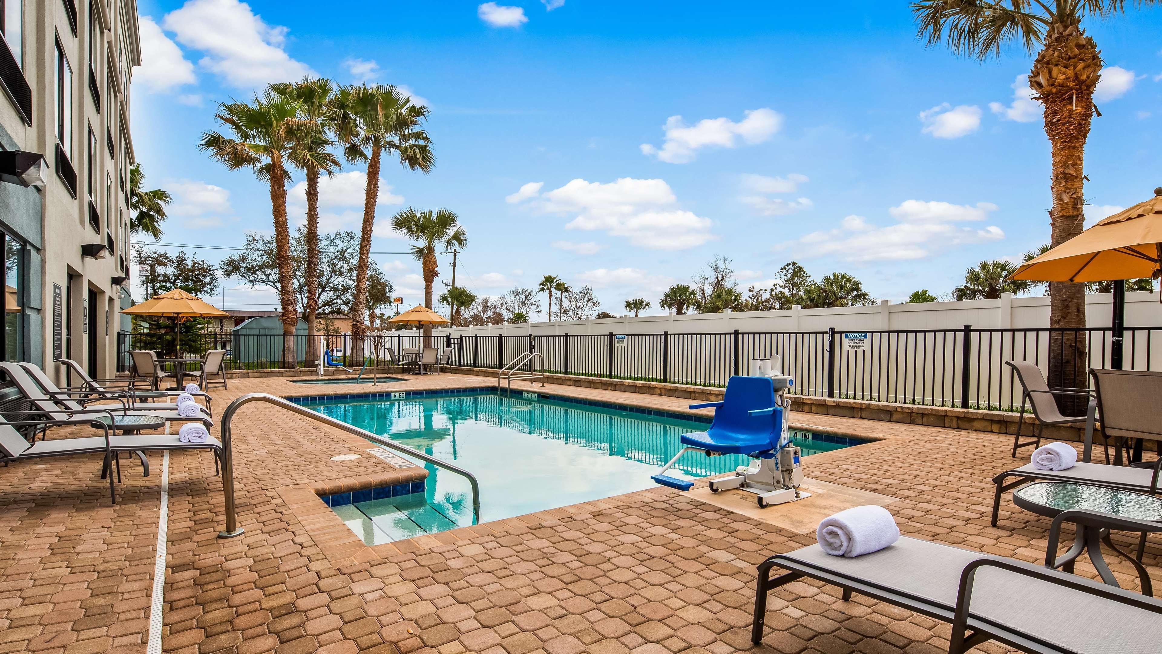 Best Western Plus New Caney Inn & Suites Exteriör bild