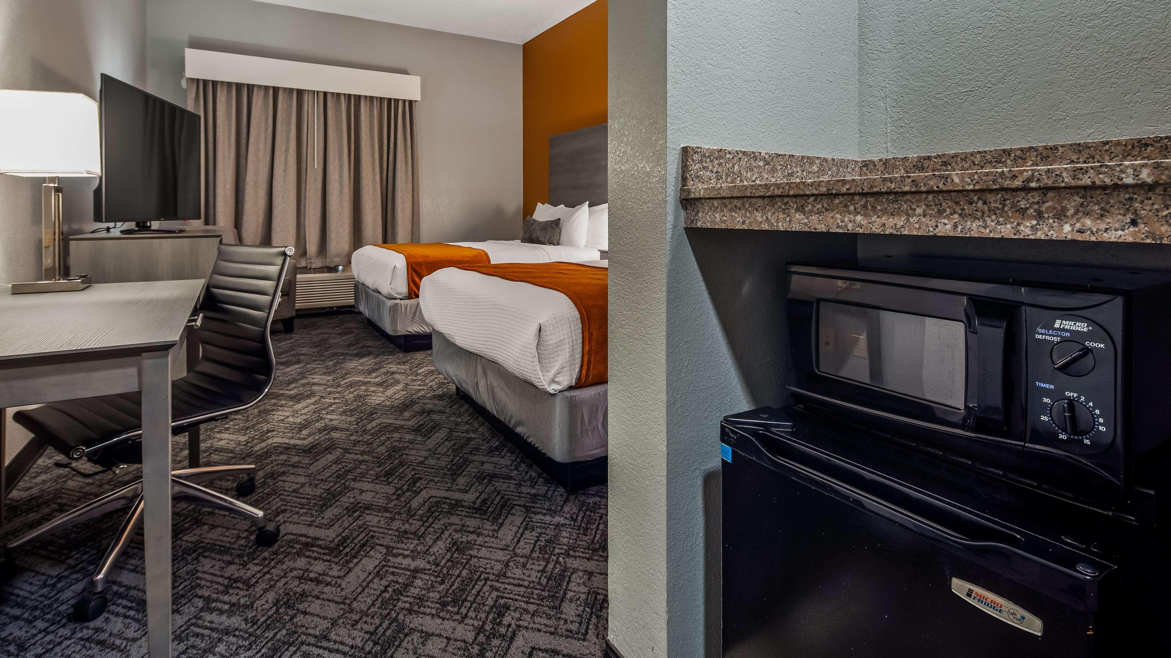Best Western Plus New Caney Inn & Suites Exteriör bild