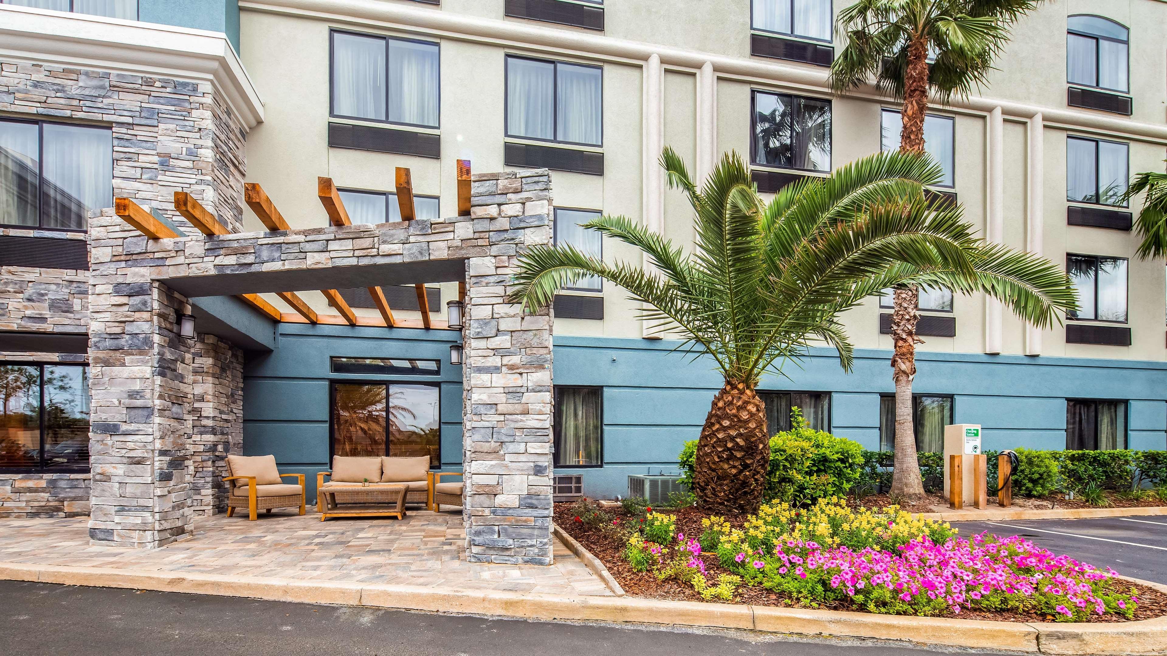 Best Western Plus New Caney Inn & Suites Exteriör bild