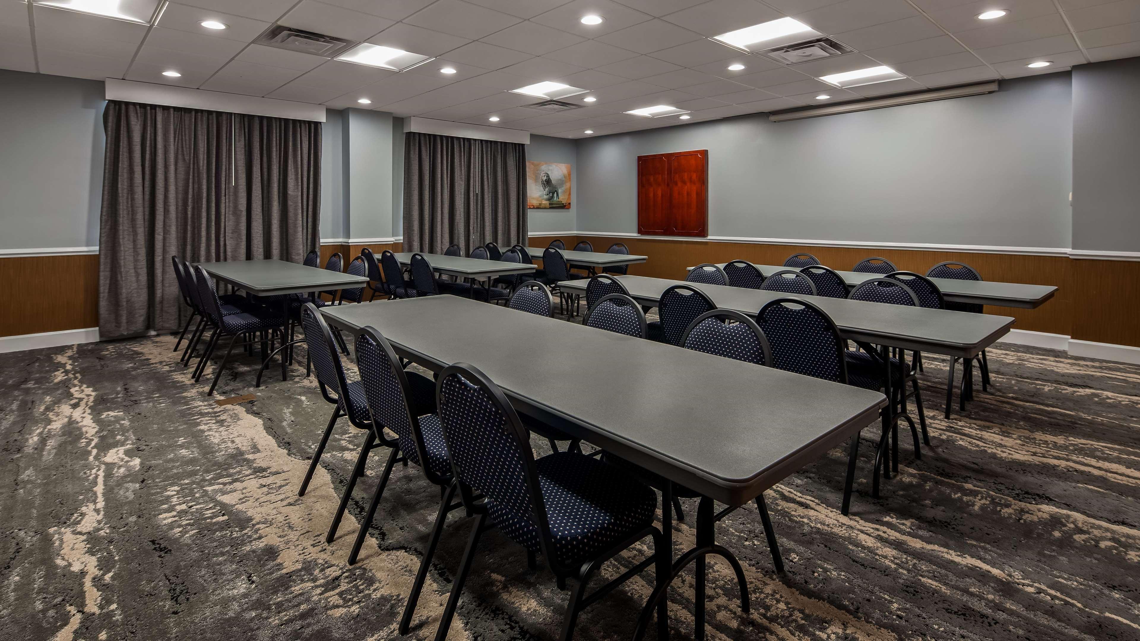 Best Western Plus New Caney Inn & Suites Exteriör bild