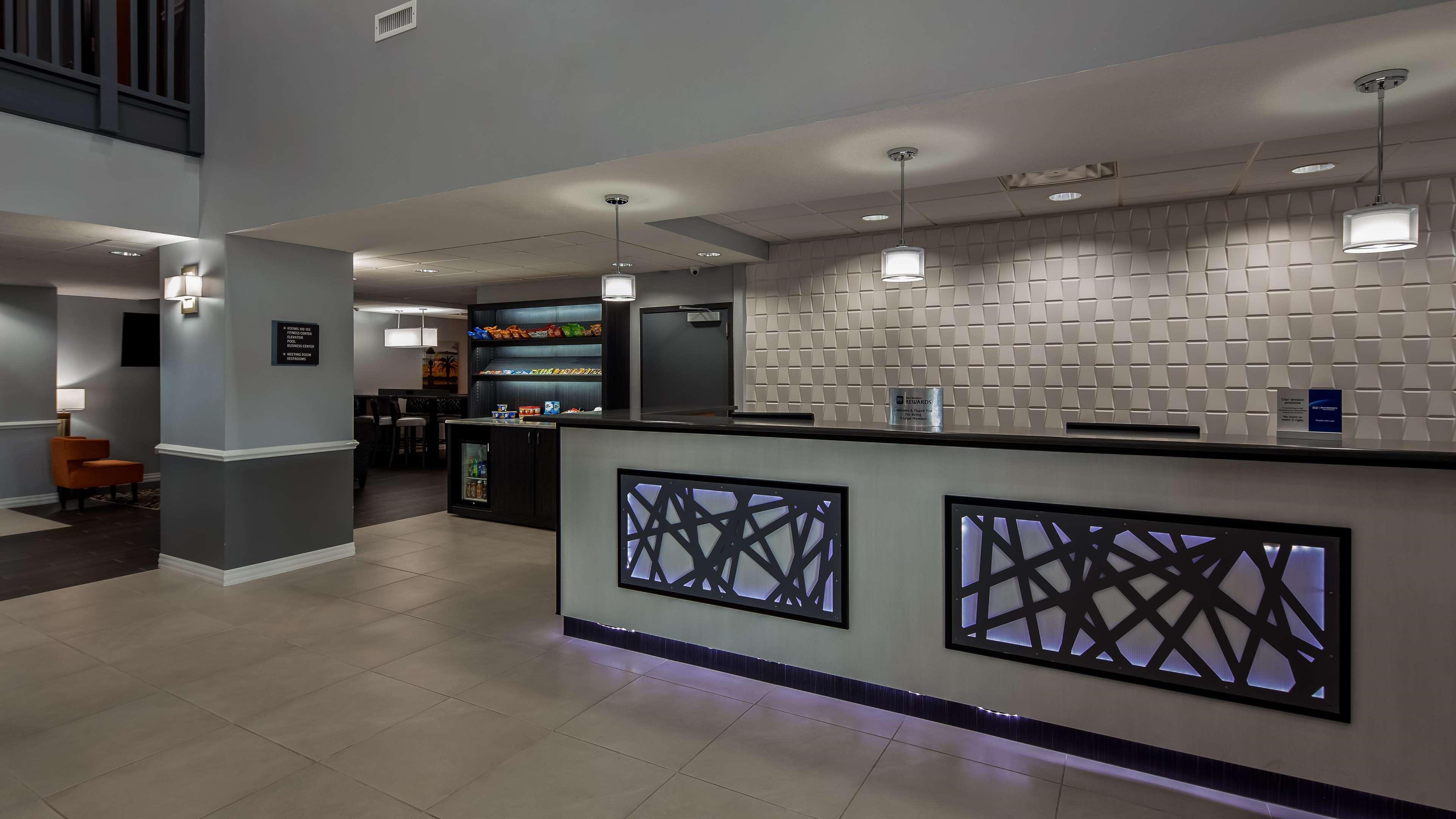 Best Western Plus New Caney Inn & Suites Exteriör bild